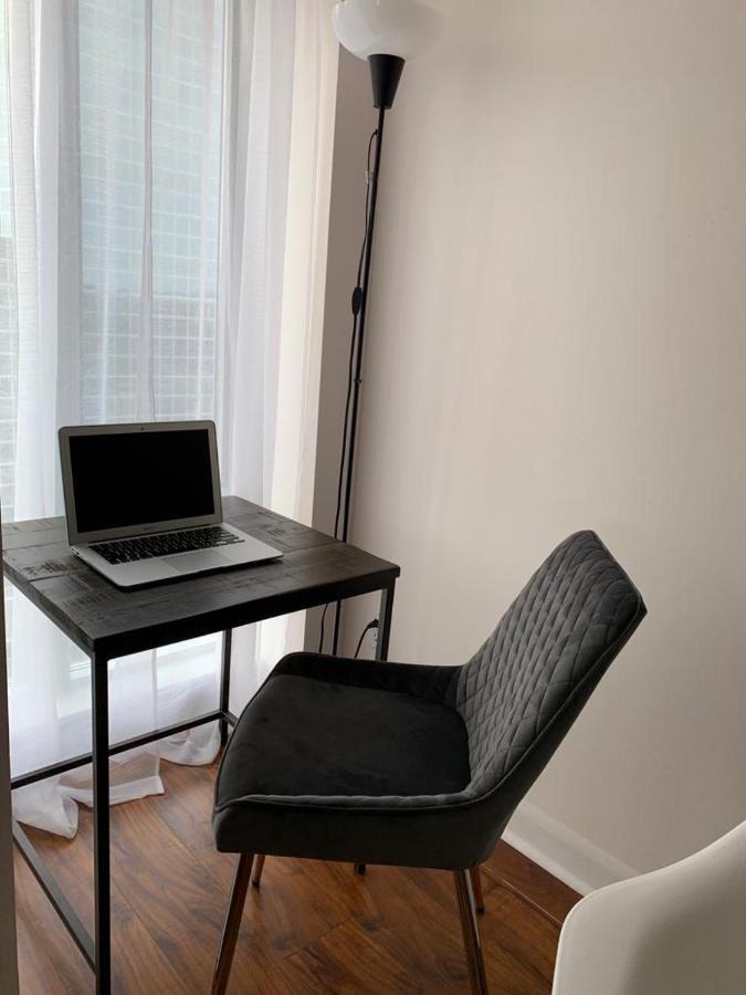 Apartment/2Bedrooms/2 Full Bathrooms/Free Parking Toronto Dış mekan fotoğraf