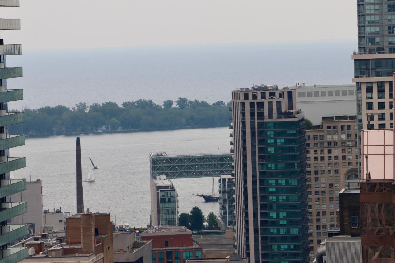 Apartment/2Bedrooms/2 Full Bathrooms/Free Parking Toronto Dış mekan fotoğraf